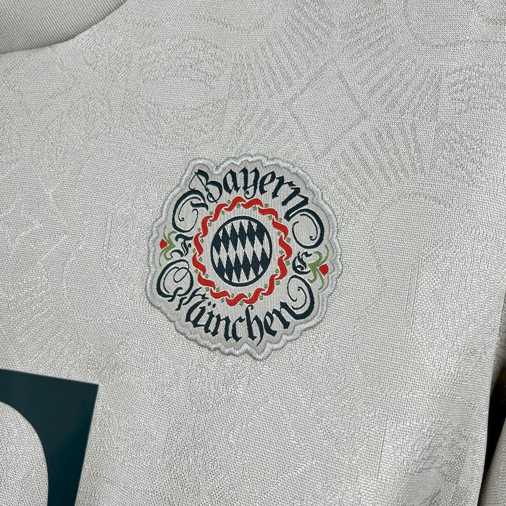 2026 FC Bayern München Oktoberfest Trikot