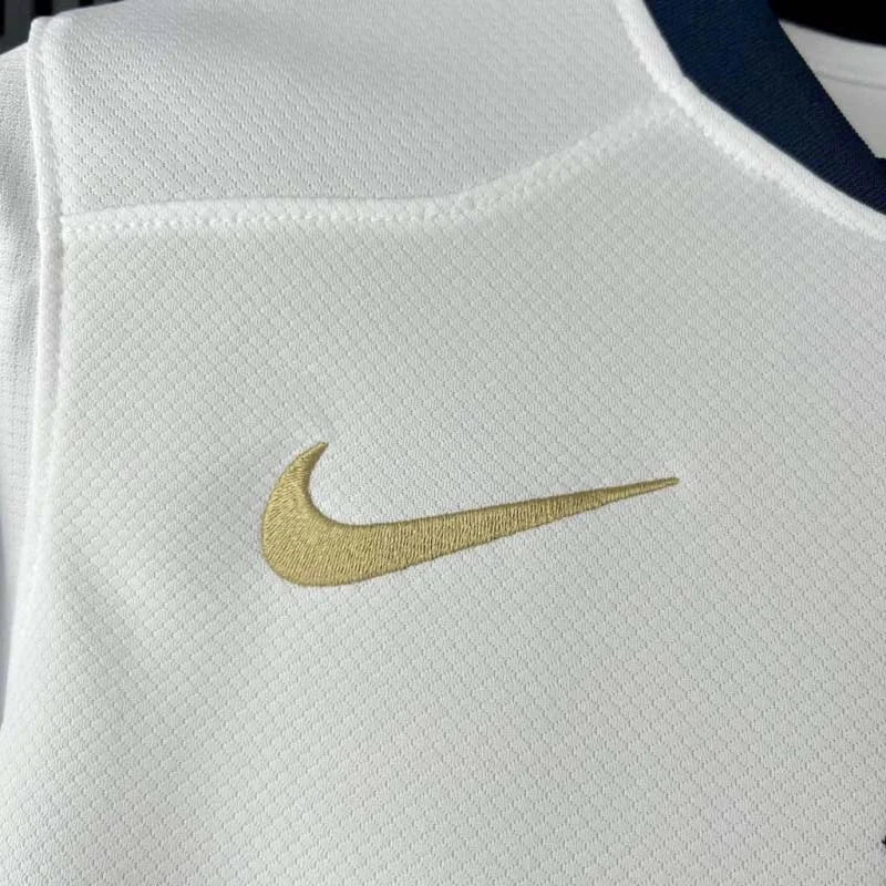 Barcelona "Blanc Royal" Limited Trikot