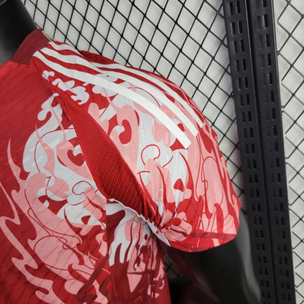 Manchester United "Flare of '99" Limited Jersey