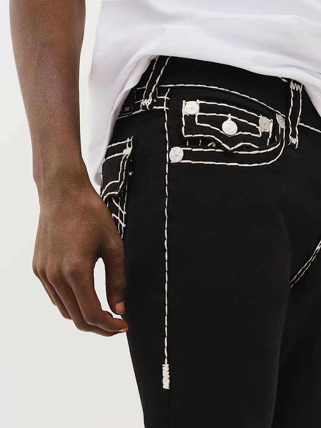 TRUE STITCH STRAIGHT JEANS MEN