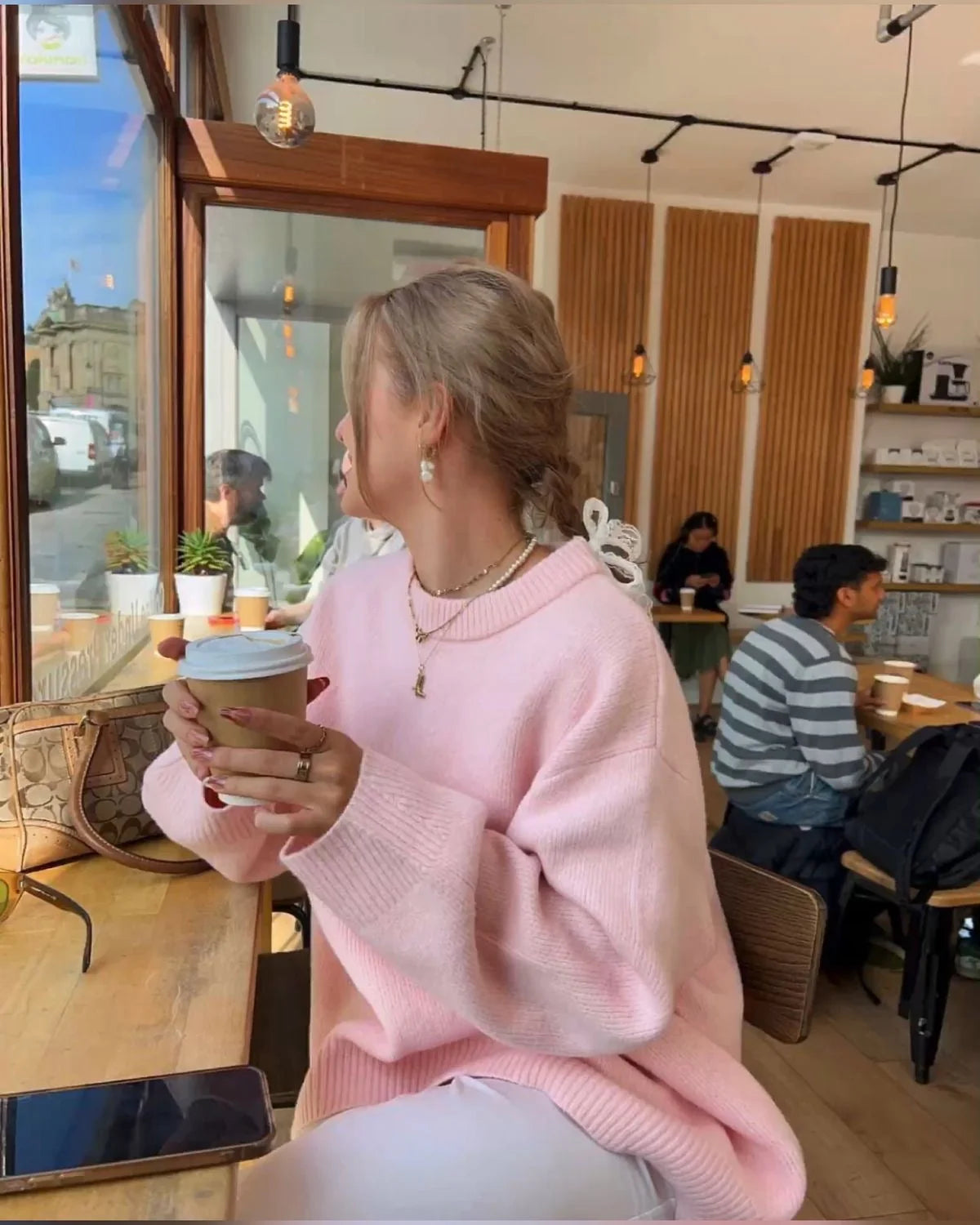 OVERSIZED PINK SWEATER