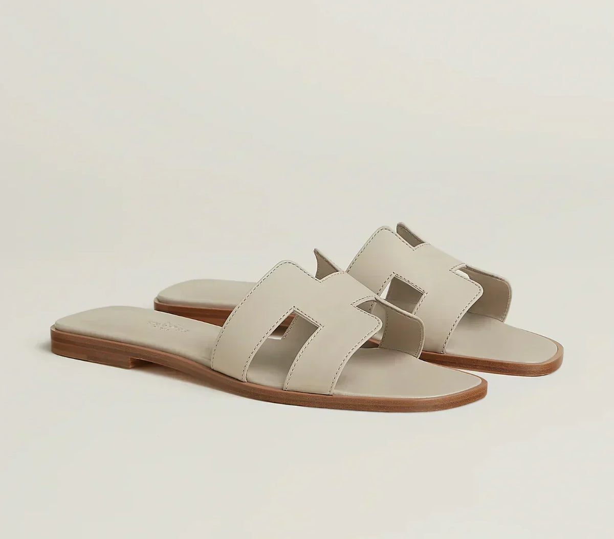 „Herm“-Sandalen