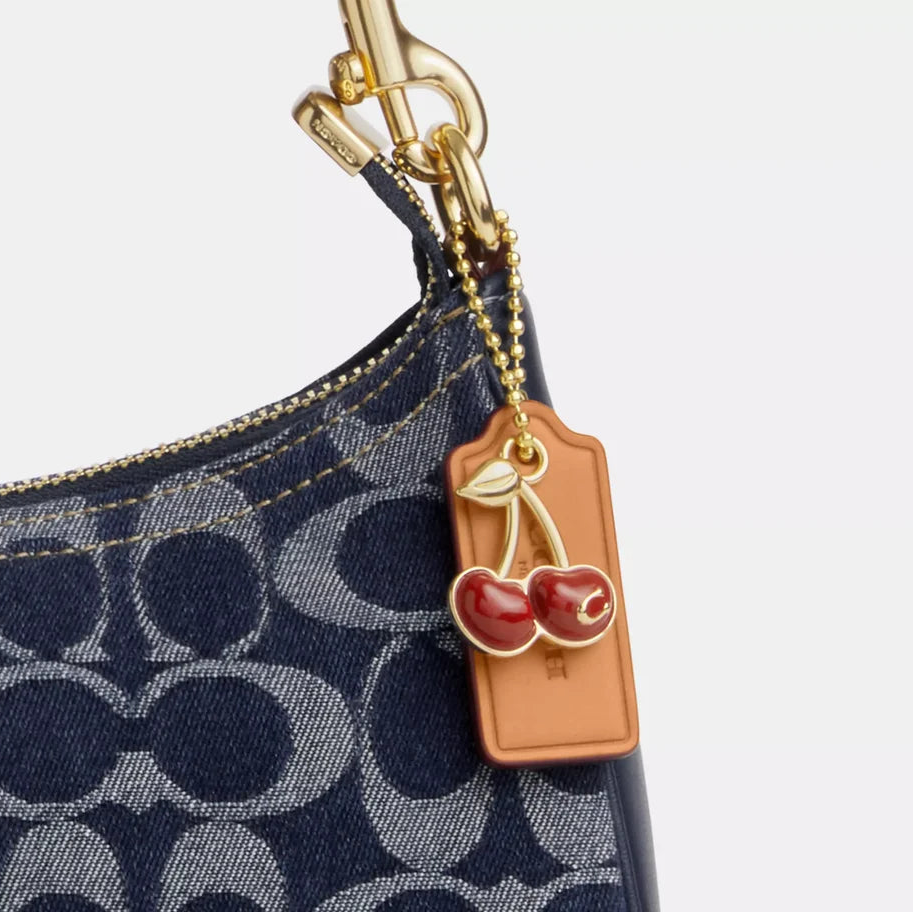CLASSY SHOULDER BAG