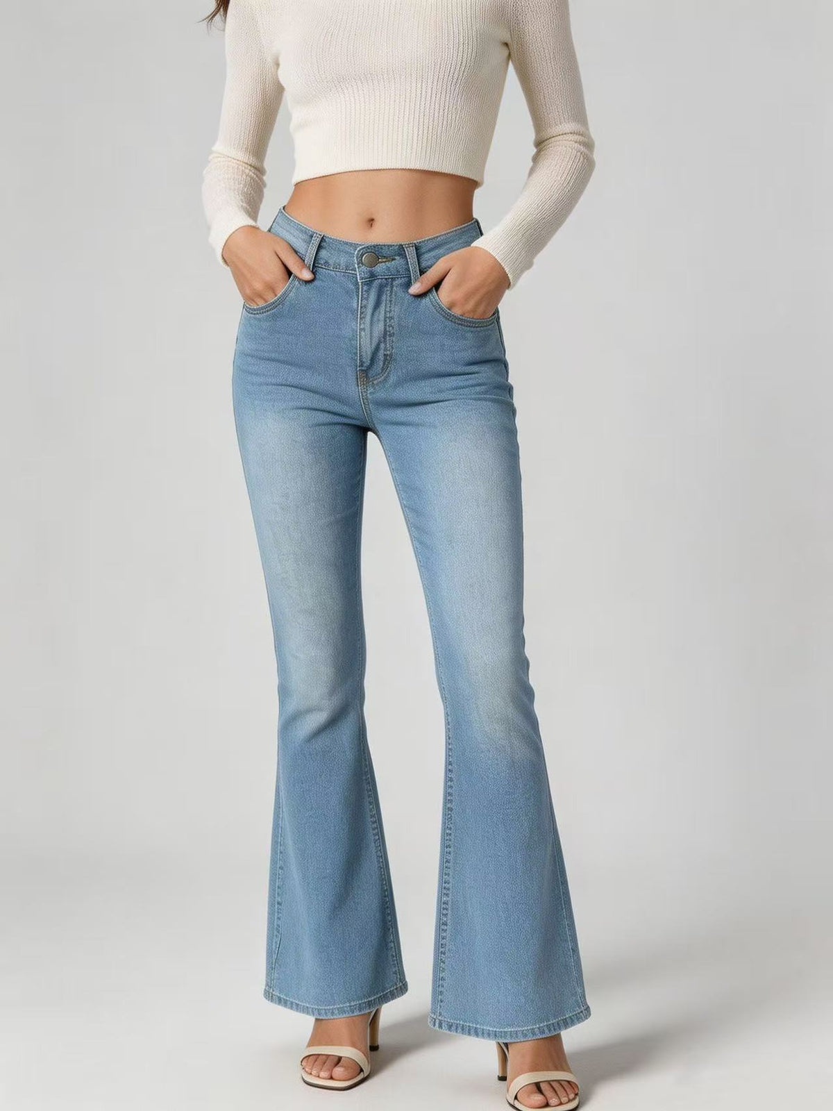 True Flared Jeans