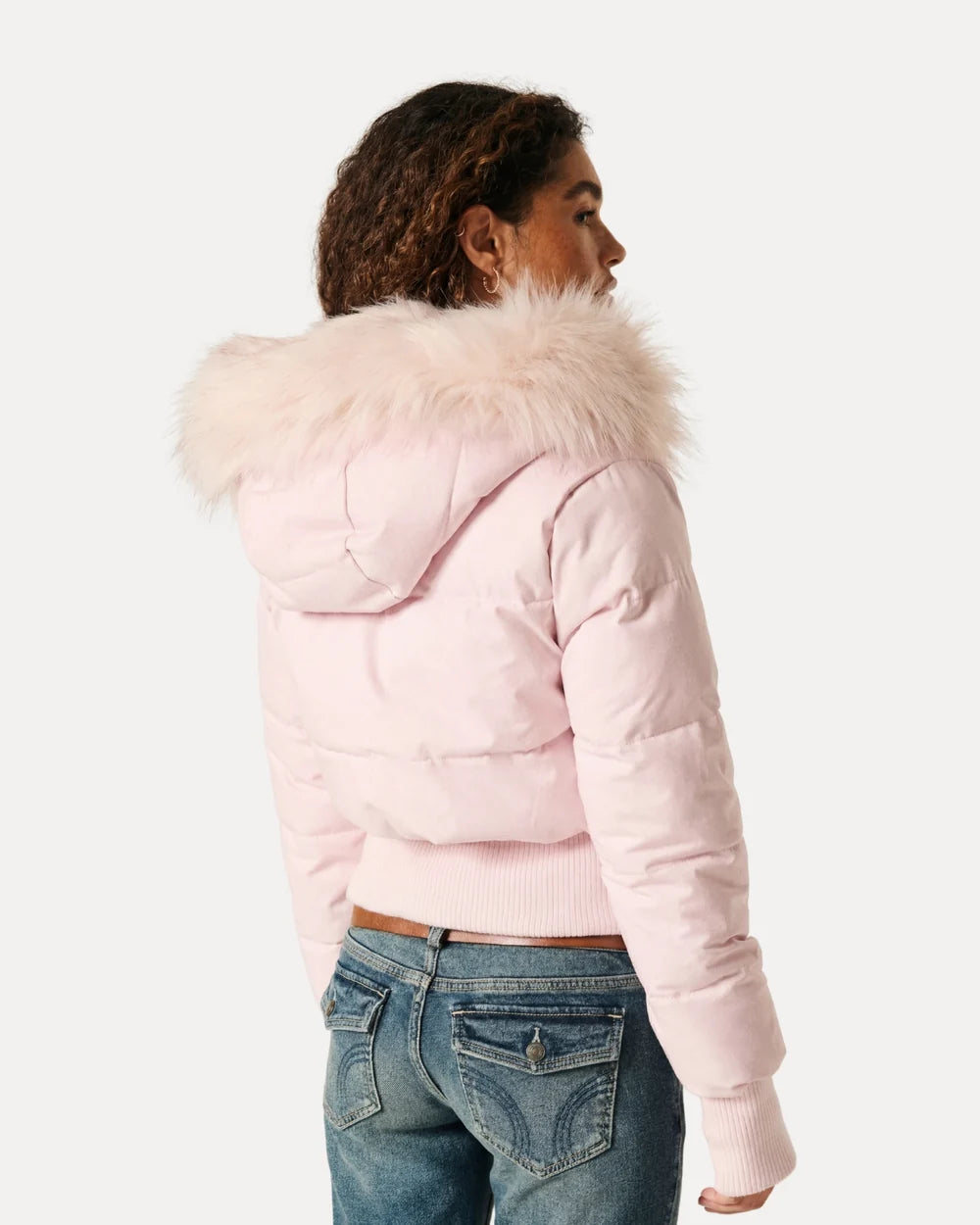 Daunenjacke mit Fellkapuze