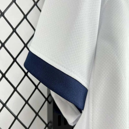 Barcelona "Blanc Royal" Limited Trikot