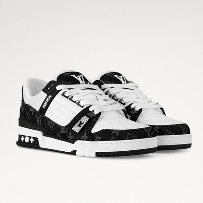 "Lou V" Sneaker