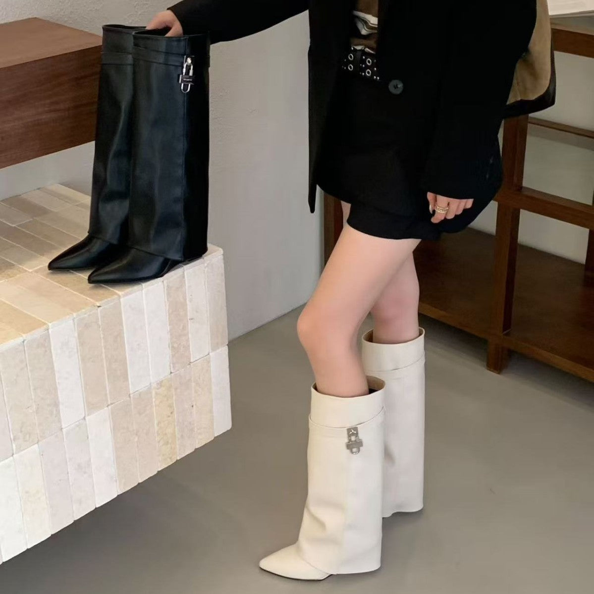 Keilabsatz-Stiefel